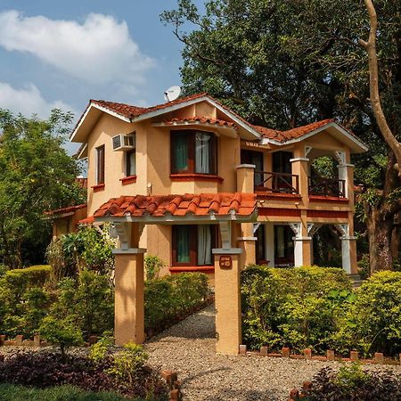 The Riverview Retreat Corbett By Leisure Hotels Garjia Exterior photo